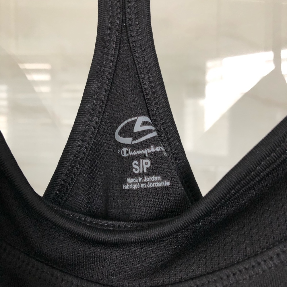 Flattering Work-Out Tank - Picture 3 of 4